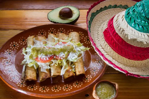 Tradición del 15 de septiembre persiste, pero cada vez cuesta más