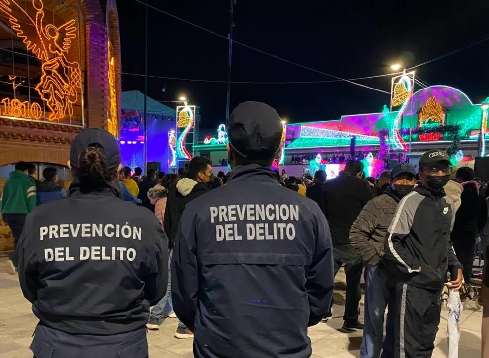 Policía