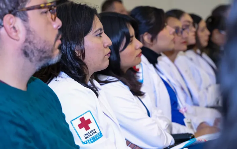 Organizan SEDIF y Secretaría de Salud de Puebla panel sobre cáncer de mama