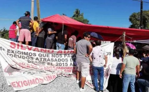 Silvano Aureoles insiste en federalizar más de la mitad de plazas de maestros
