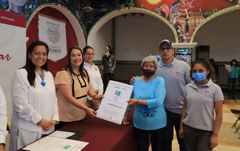 Entrega de reconocimientos "M"