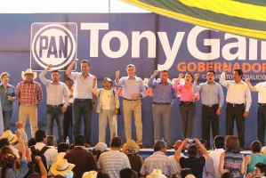 Tony Gali escuchó y se comprometió a dar más apoyo al campo