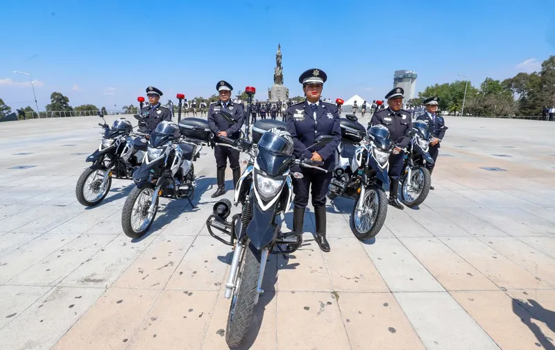 armenta-12-aniversario-policia-auxiliar