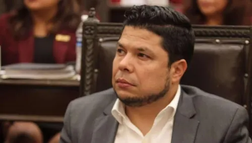 Quiere Biestro cárcel a críticos del gobierno