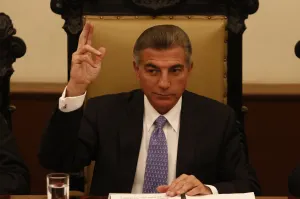 A medianoche de este sábado Gali dejará de ser presidente