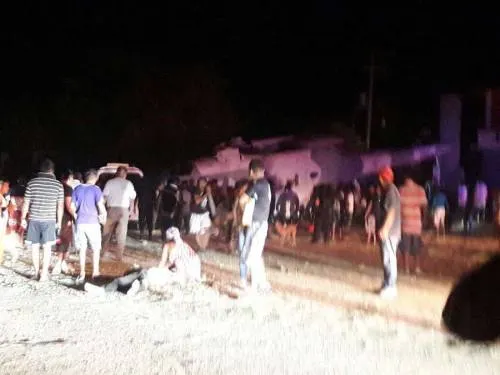 Suman 13 muertos tras accidente de helicóptero militar en Oaxaca