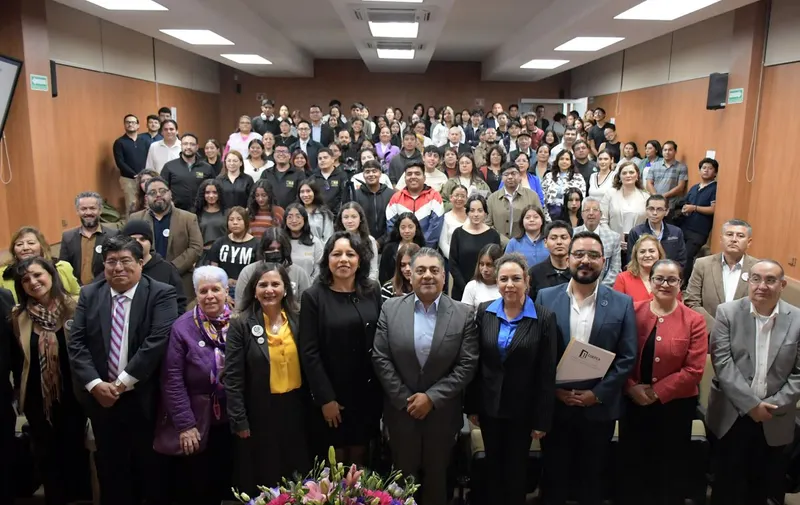 BUAP reúne 82 ponencias de cuatro países en congreso internacional de ciencias administrativas