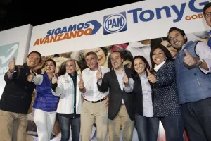 Tony Gali arranca campaña para la minigubernatura