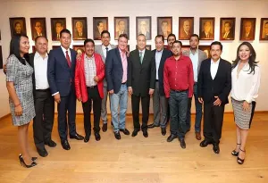 Y Osorio Chong dispara el tiro de gracia a Blanca Alcalá, a través de Lastiri