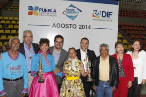 SMDIF reconoce esfuerzo de adultos mayores poblanos