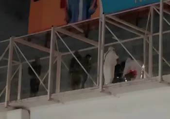 Hombre se suicida en un puente peatonal del Periférico Ecológico, a la altura de Agua Santa