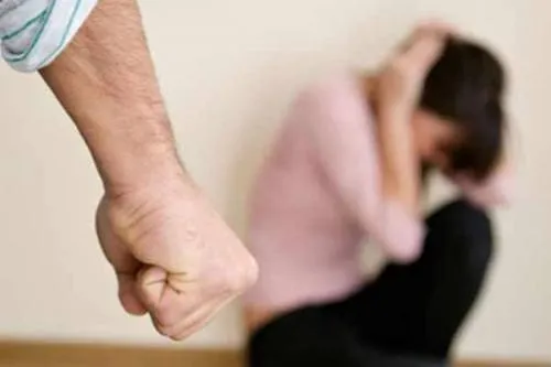 Vinculan a proceso a sujeto que agredió físicamente a su esposa