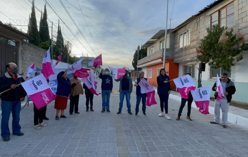 'Construyendo contigo'