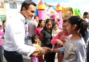 Importante construir un mejor futuro para niños de Puebla: Cabalán