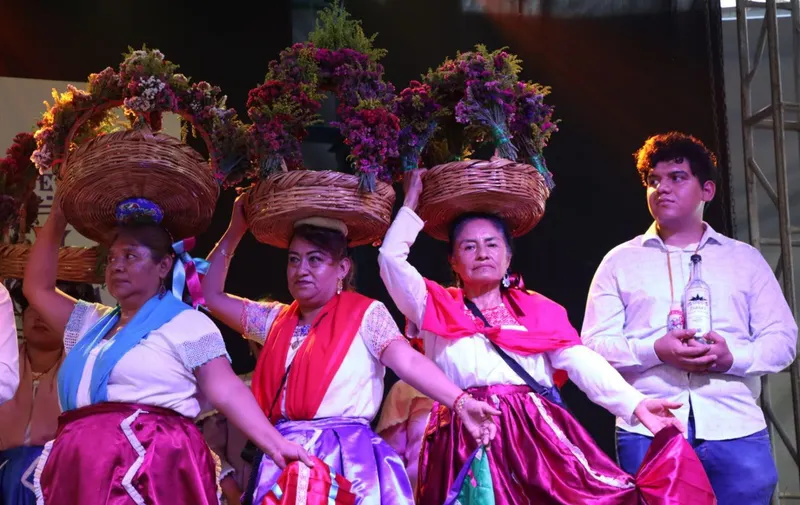 Inaugura Ariadna Ayala la Feria del Mezcal y del Pulque en Atlixco