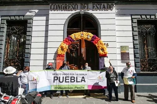 Los homofóbicos de clóset del Congreso de Puebla