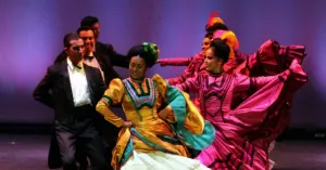 Representantes del folklor se reúnen en el CCU de la BUAP