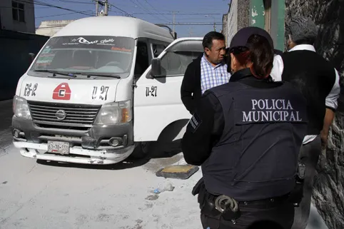 Falla mecánica, causa del incendio en unidad del transporte público