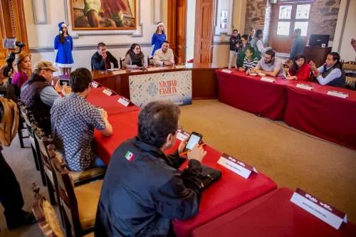 Presenta SMDIF actividades navideñas; este domingo es el encendido del árbol