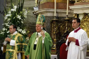 Caída de rayo afectó instalación eléctrica de la Catedral