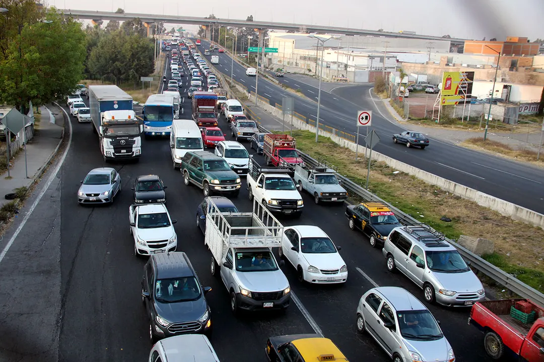 Transito Vehicular Autopista Mexico Puebla Central De Abasto