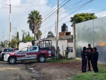 Hallan a dos hombres ejecutados en Juan C. Bonilla; indagan posible vínculo con narcomenudeo