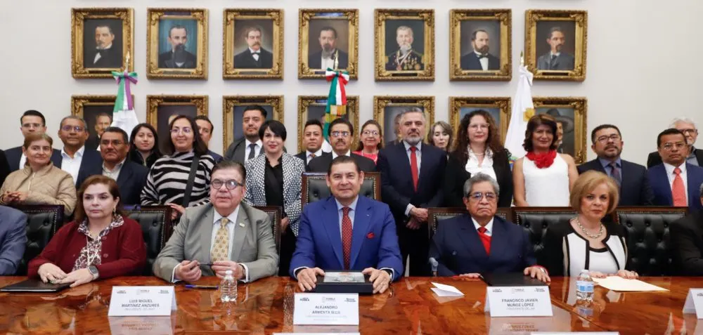 Convenio INAP-IAP impulsará la profesionalización de servidores públicos en Puebla: Armenta