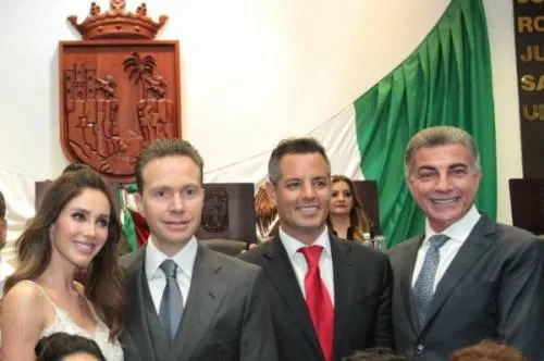 Acude Tony Gali al Informe de Labores de Manuel Velasco