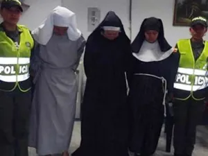 Monjas fueron detenidas al llevar cocaína en aeropuerto de Colombia