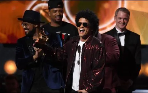Bruno Mars se lleva la noche de los Grammy 2018