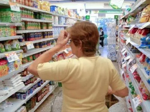 Aumento en la inflación es algo temporal: Banxico