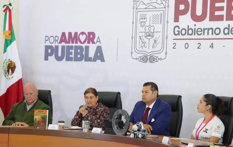 Puebla vive un gran momento en materia tecnológica: Armenta