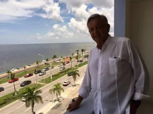 AMLO pide a mineras a respetar el medio ambiente y pagar impuestos