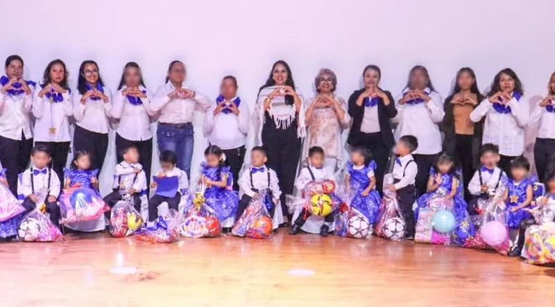 sp-cholula-graduacion-guarderia-dif-xixitla