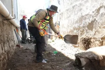 Cuautlancingo se prepara ante lluvias: retiran 140 toneladas de basura de canal en 20 de Noviembre