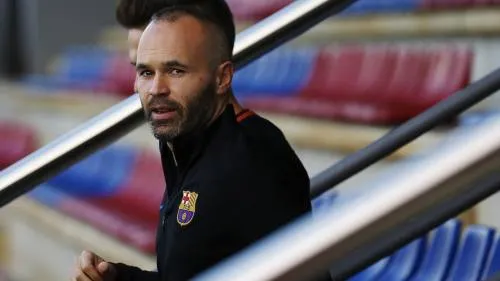 Iniesta pide diálogo: “Merecemos vivir en paz”