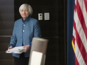 Sube tasa en EU; Banxico decide hoy si la aumenta