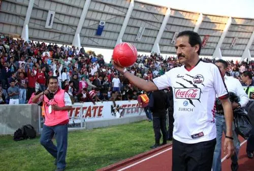 Alfonso Esparza, confiado en que Lobos BUAP ascienda; estaremos ahí para apoyarlos, afirma