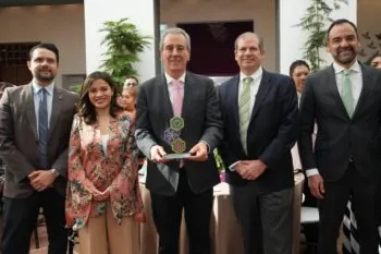 Puebla capital recibe distintivo nacional por impulsar la responsabilidad social empresarial