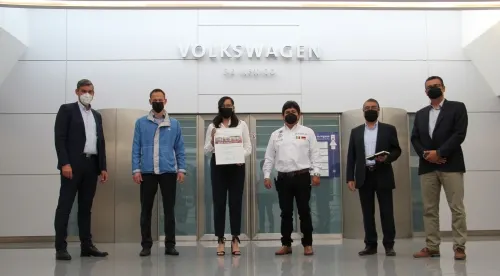 Volkswagen de México reconoce al estudiante más destacado de su Centro de Formación Dual