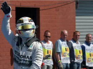 Hamilton logra la décima ‘pole position’ de este año