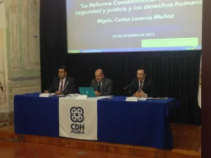 Magistrado del Tribunal Unitario del Sexto Circuito, imparte conferencia en la     CDH Puebla