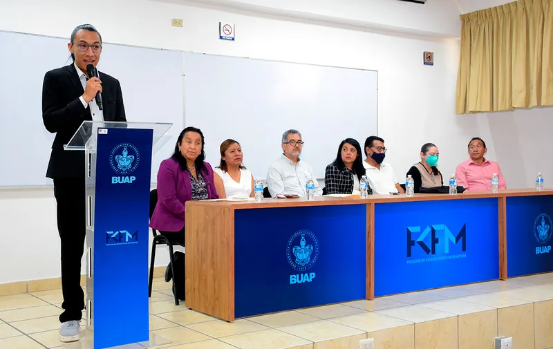 buap-rinden-protesta-grupos-estudiantiles