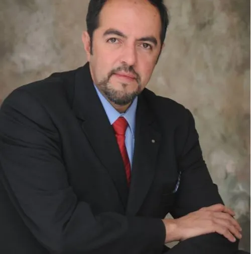 Con presentación del pianista Andrés Oseguera, concluye 18ª Temporada de Piano del CCU BUAP