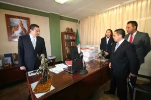 Flores Toledano visita juzgados de Huejotzingo y San Pedro Cholula