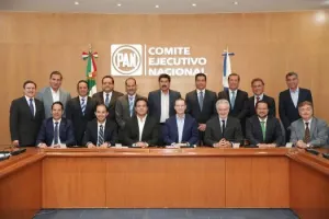 RMV y Tony Gali asisten a encuentro del PAN con gobernadores