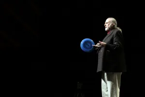 Ciudad de las Ideas, viernes de humor y jóvenes creadores