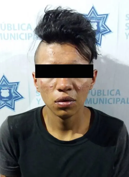 Detienen a un hombre por robo a transeúnte en la colonia Loma Bella