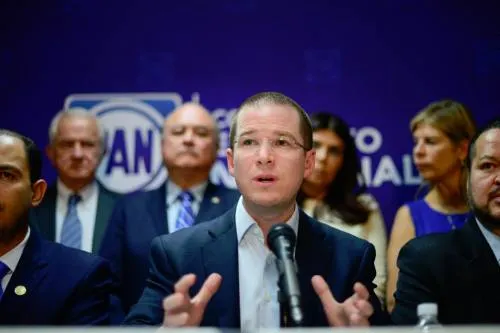 Fractura en el PAN por el tema del fiscal general