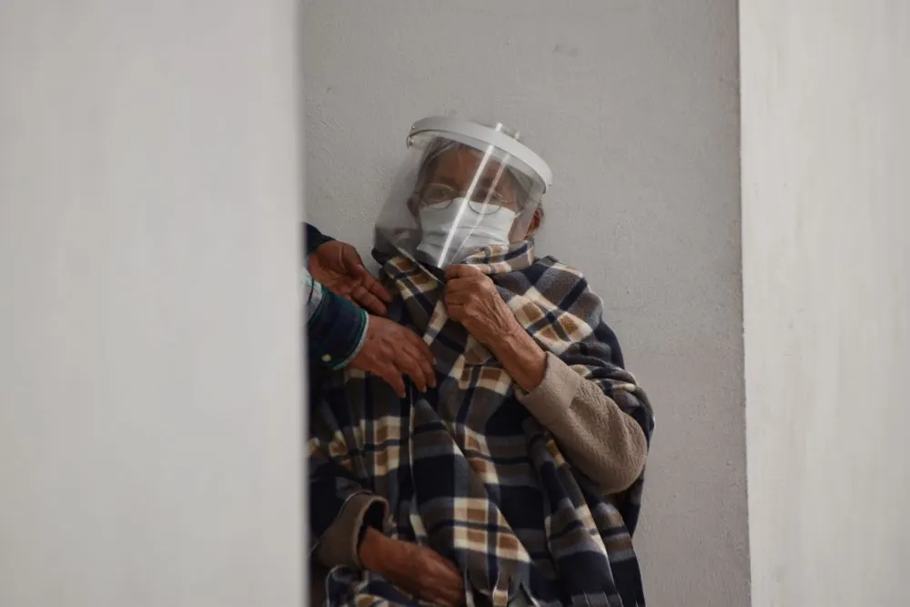 De las personas que recibieron la primera dosis de la vacuna anti-COVID-19 en Puebla, a algunas les dio la infección